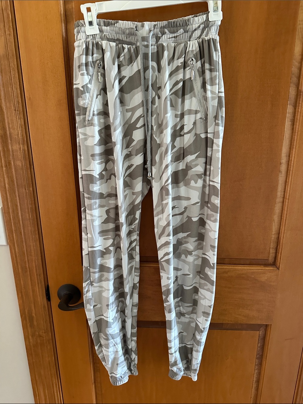 Women's Gray Tan Camo Jogger Track Pants Zipper Front Pockets S/M